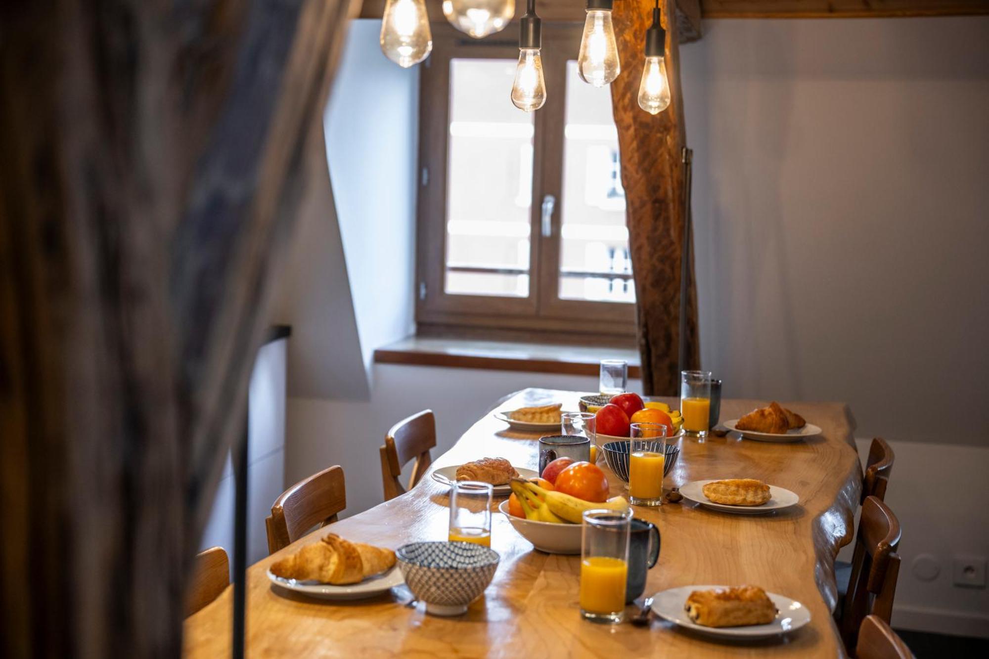 Superbe Loft - Situ Sur La Place Centrale Barcelonnette Εξωτερικό φωτογραφία