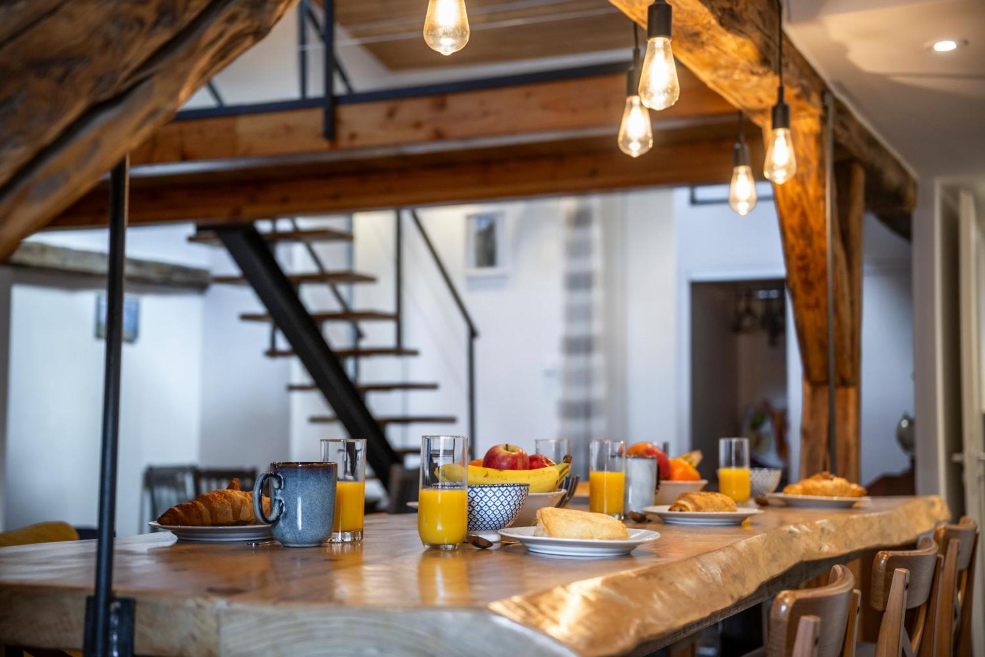 Superbe Loft - Situ Sur La Place Centrale Barcelonnette Εξωτερικό φωτογραφία