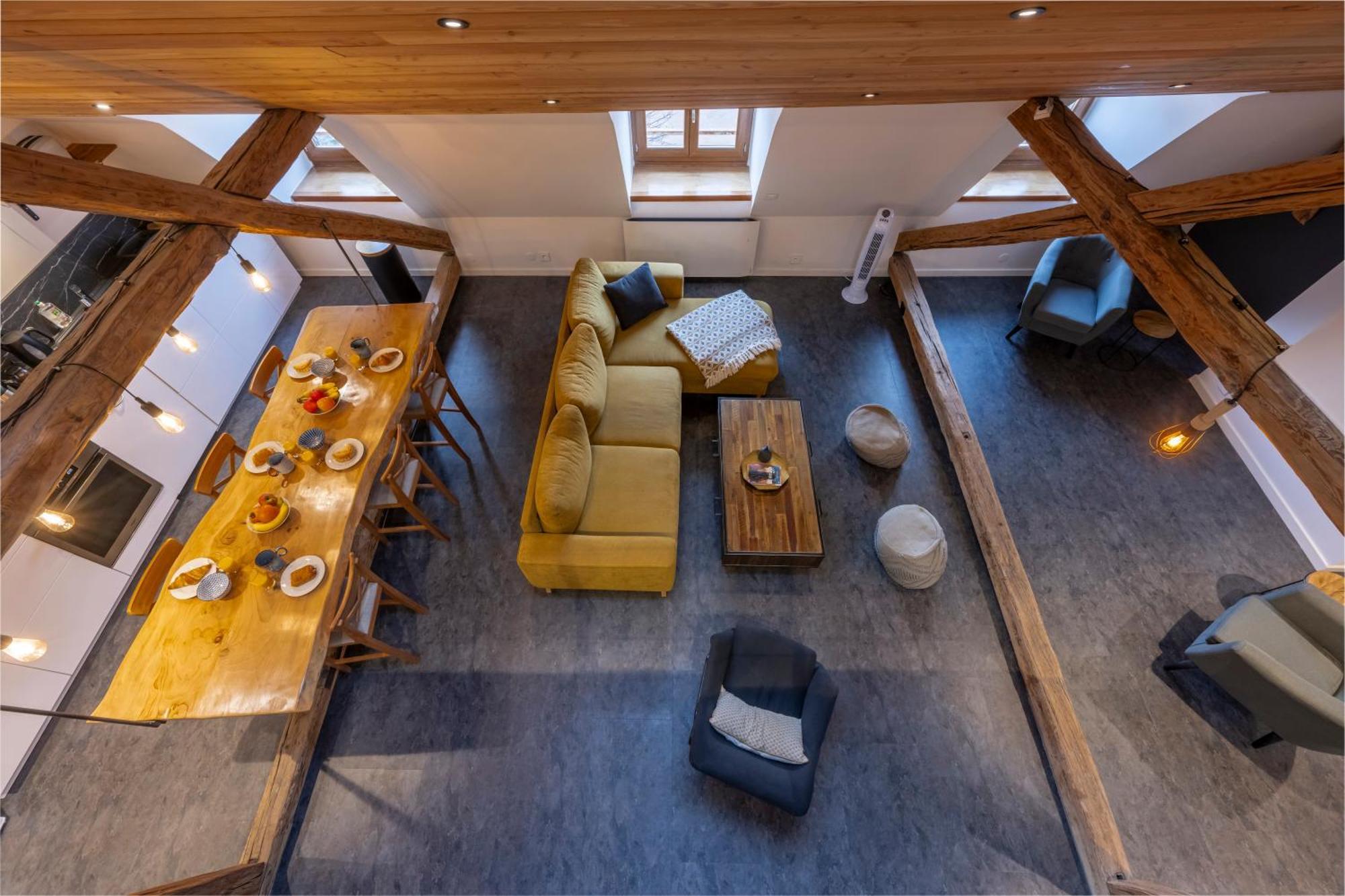 Superbe Loft - Situ Sur La Place Centrale Barcelonnette Εξωτερικό φωτογραφία