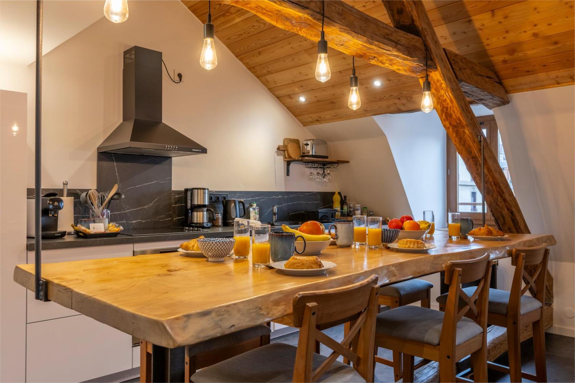 Superbe Loft - Situ Sur La Place Centrale Barcelonnette Εξωτερικό φωτογραφία