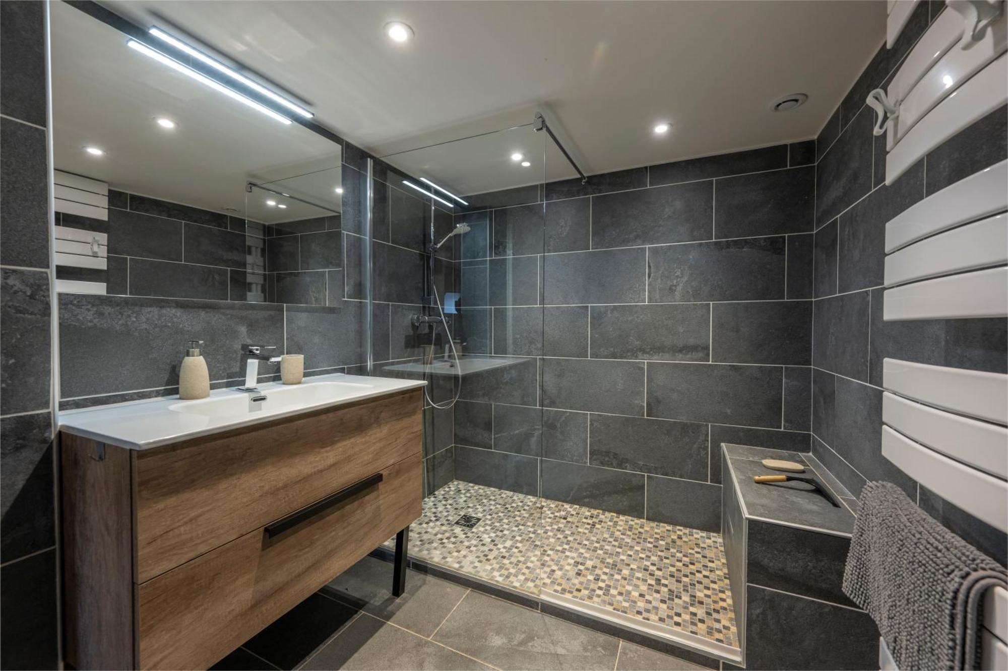 Superbe Loft - Situ Sur La Place Centrale Barcelonnette Εξωτερικό φωτογραφία