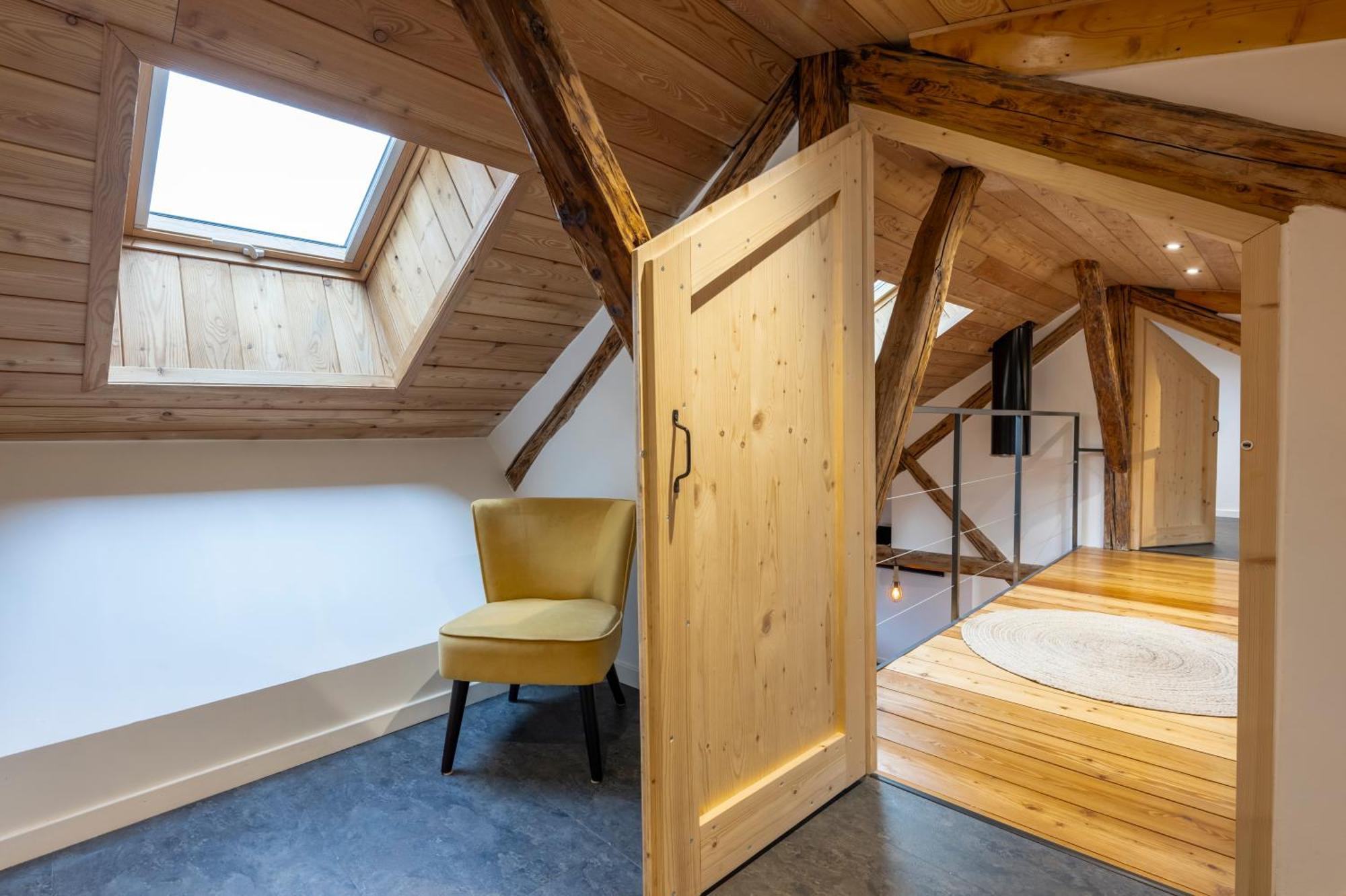 Superbe Loft - Situ Sur La Place Centrale Barcelonnette Εξωτερικό φωτογραφία