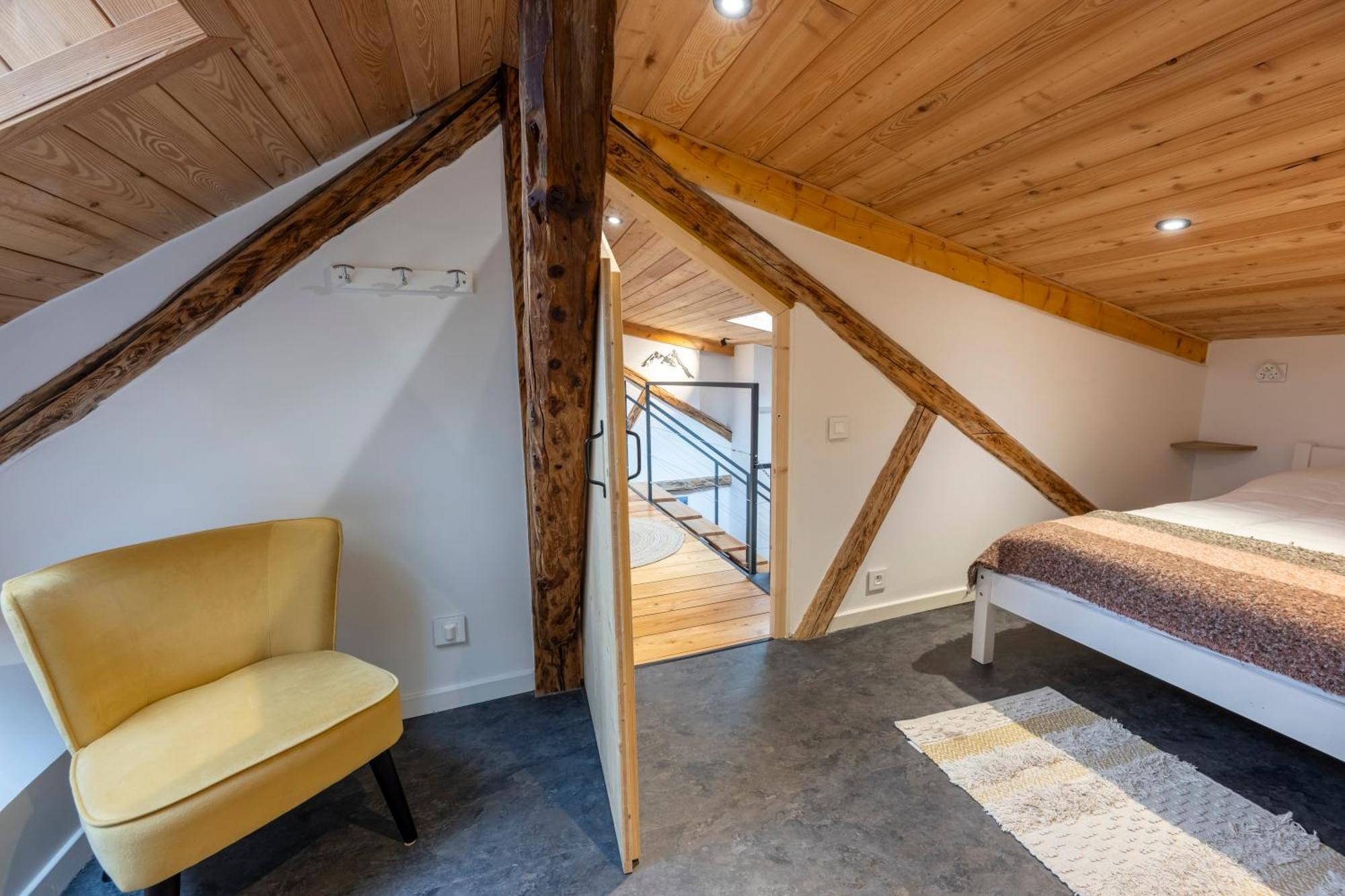 Superbe Loft - Situ Sur La Place Centrale Barcelonnette Εξωτερικό φωτογραφία