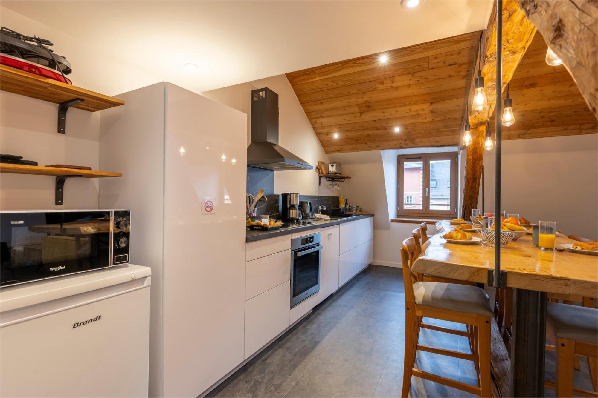 Superbe Loft - Situ Sur La Place Centrale Barcelonnette Εξωτερικό φωτογραφία